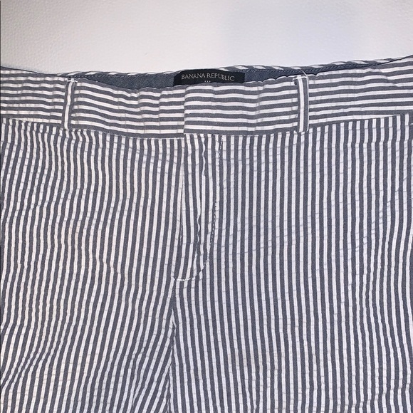 Banana Republic Gray Flat Front Shorts with Vertical Stripes - Picture 1 of 3
